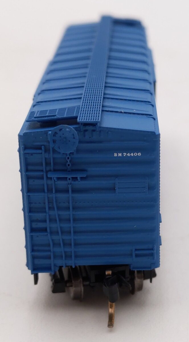 Micro-Trains 20140 N Scale Boston & Maine 40' Standard Single Door Boxcar #74406 LN/Box