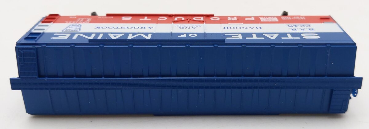 Micro-Trains 21020 N Scale Bangor & Aroostook 40' Plug Door Boxcar #2245 LN/Box
