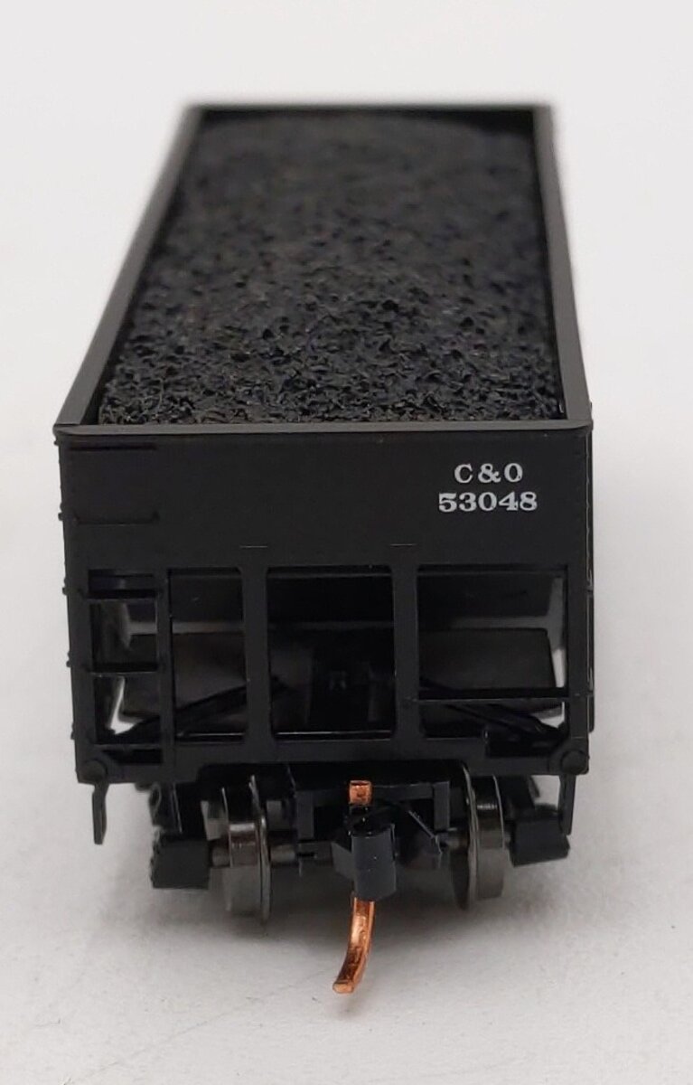 Micro-Trains 05700070 N Scale C&O 33' Twin Bay Composite Side Hopper #53048 LN/Box
