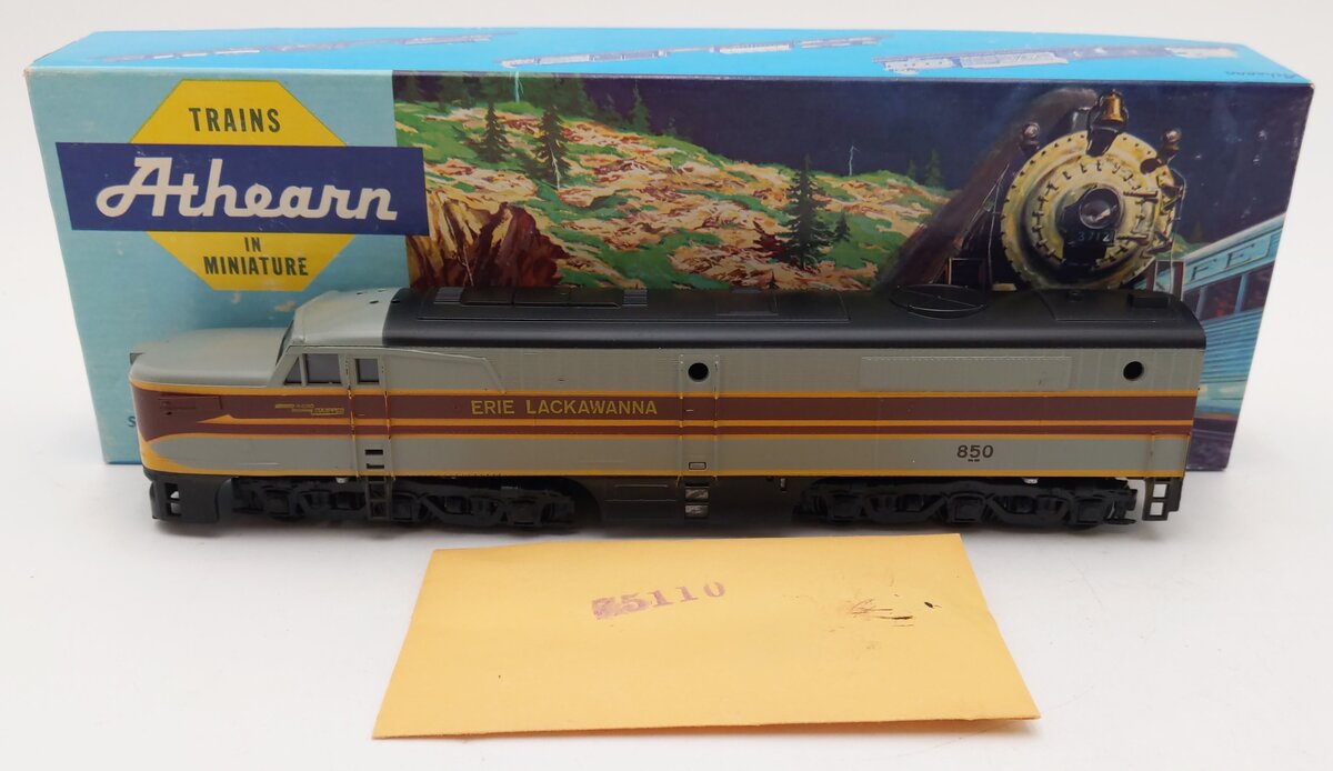 Athearn 3329 HO Erie Lackawanna PA-1 Dummy Diesel Locomotive #850 EX/Box