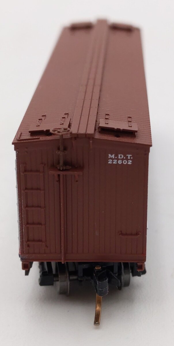 Micro-Trains 49140 N Scale New York Central 40' Double Sheathed Reefer #22602 LN/Box