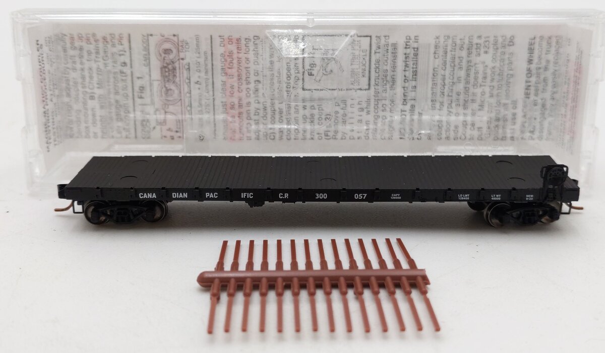 Micro-Trains 04400040 N Canadian Pacific 50' Straight Side Flatcar #300057 LN/Box