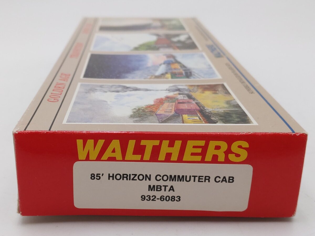 Walthers 932-6083 HO Scale MBTA 85' Horizon Commuter Cab MT/Box