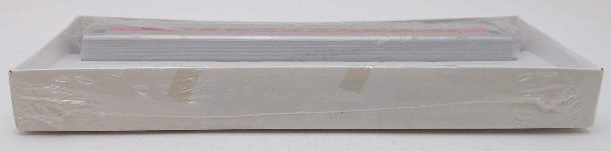 Walthers 932-6083 HO Scale MBTA 85' Horizon Commuter Cab MT/Box