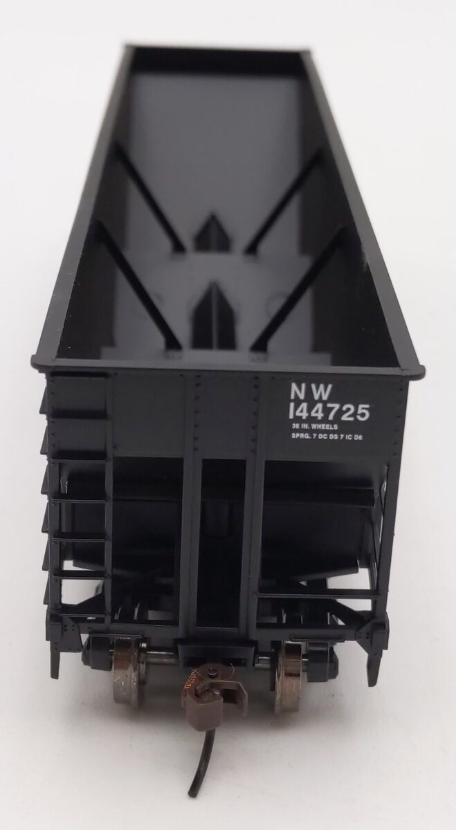Bowser HO Scale Norfolk Southern H43 100 Ton Hopper #144725 LN/Box