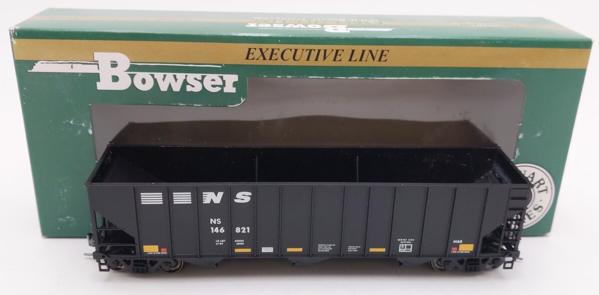 Bowser 40665 HO Scale Norfolk Southern 100 Ton Hopper #146821 VG/Box