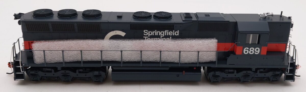 Athearn 98052 HO Scale Guilford Springfield Terminal SD45 Diesel Locomotive #689 LN/Box