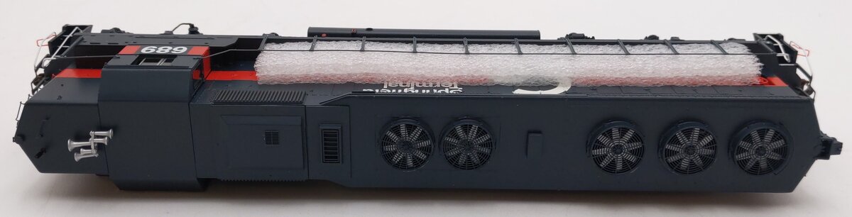 Athearn 98052 HO Scale Guilford Springfield Terminal SD45 Diesel Locomotive #689 LN/Box