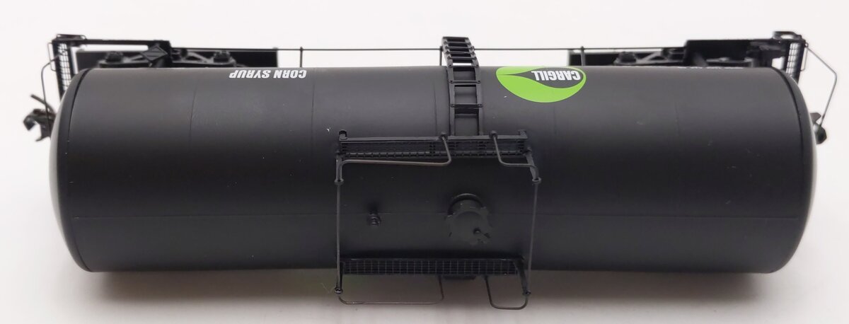 Walthers 920-100112 HO Scale Cargill UTLX 40' 16K Gallon Tank Car #66613 EX/Box