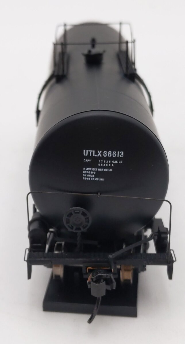 Walthers 920-100112 HO Scale Cargill UTLX 40' 16K Gallon Tank Car #66613 EX/Box