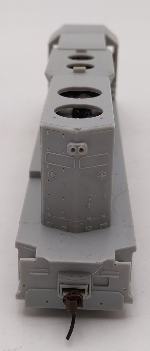 Athearn 93500 HO Scale Undecorated SD38 Diesel Locomotive EX/Box