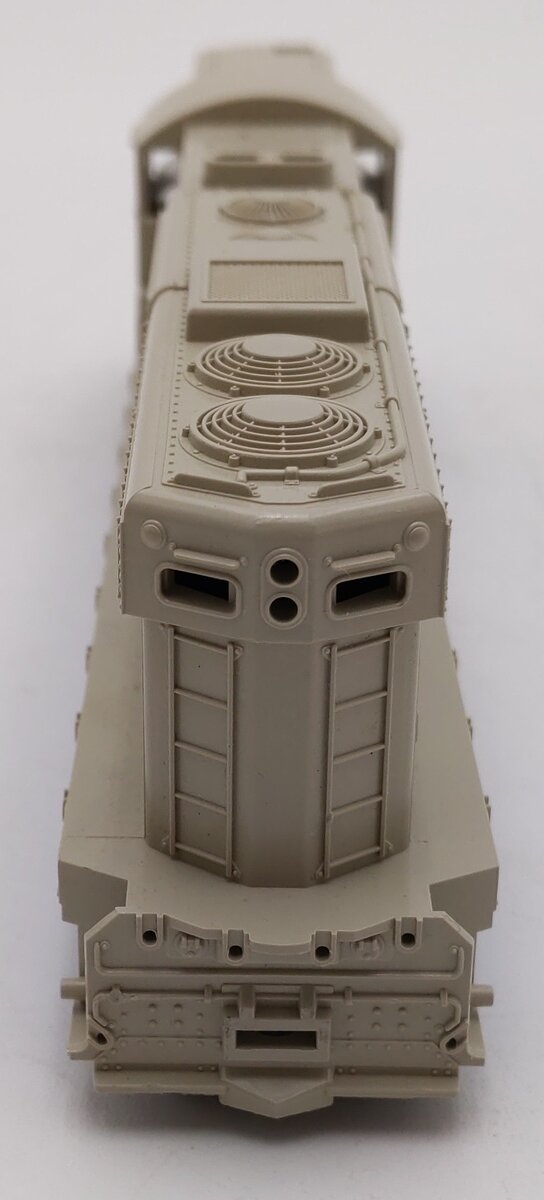 Con-Cor 0015-1050 HO Scale Undecorated EMD SD24 HH Powered Diesel Engine EX/Box
