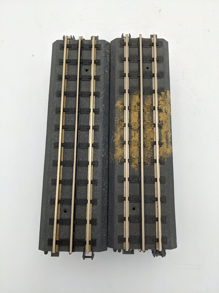 MTH 40-1001 O Gauge RealTrax 10" Straight Track Sections [10] VG