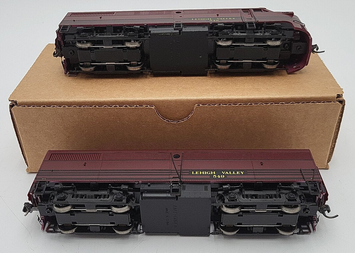 Life Like HO Scale Lehigh Valley Diesel Locomotives #548 #549 VG
