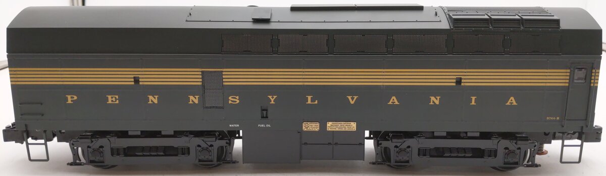 Lionel 6-24510 O PRR CCII Sharknose Non-Powered B-Unit Diesel Locomotive #9744-B EX/Box