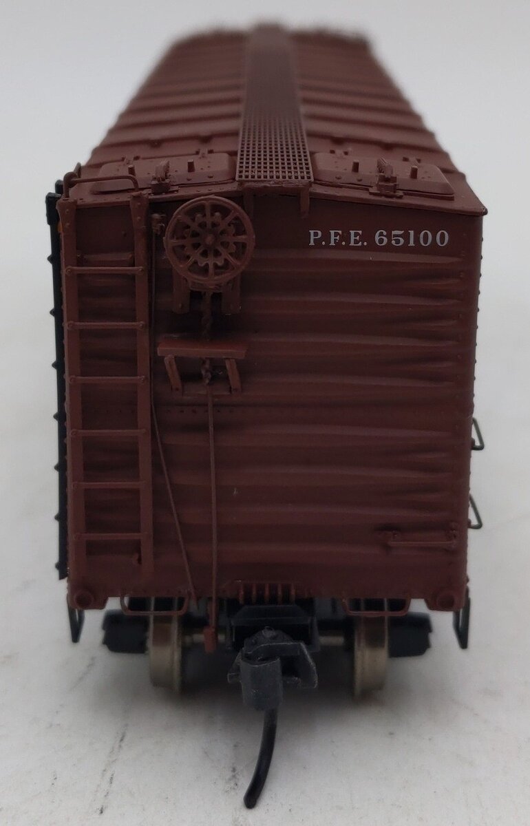 InterMountain 47416-04 HO Scale PFE R-30-21 Refrigerator Car #65100 EX/Box