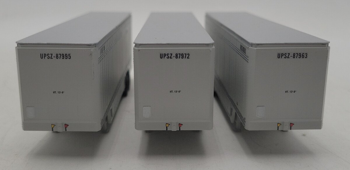 Athearn HO Scale UPSZ 40' Parcel Trailers: #87963, #87972, #87995 [3] EX