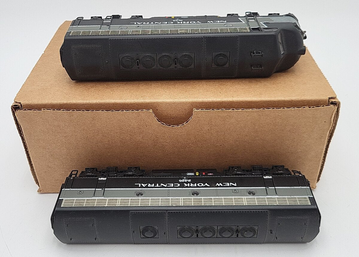 Broadway Limited 5103 HO New York Central EMD F7A-Unpowered B Set #1638/2426 EX
