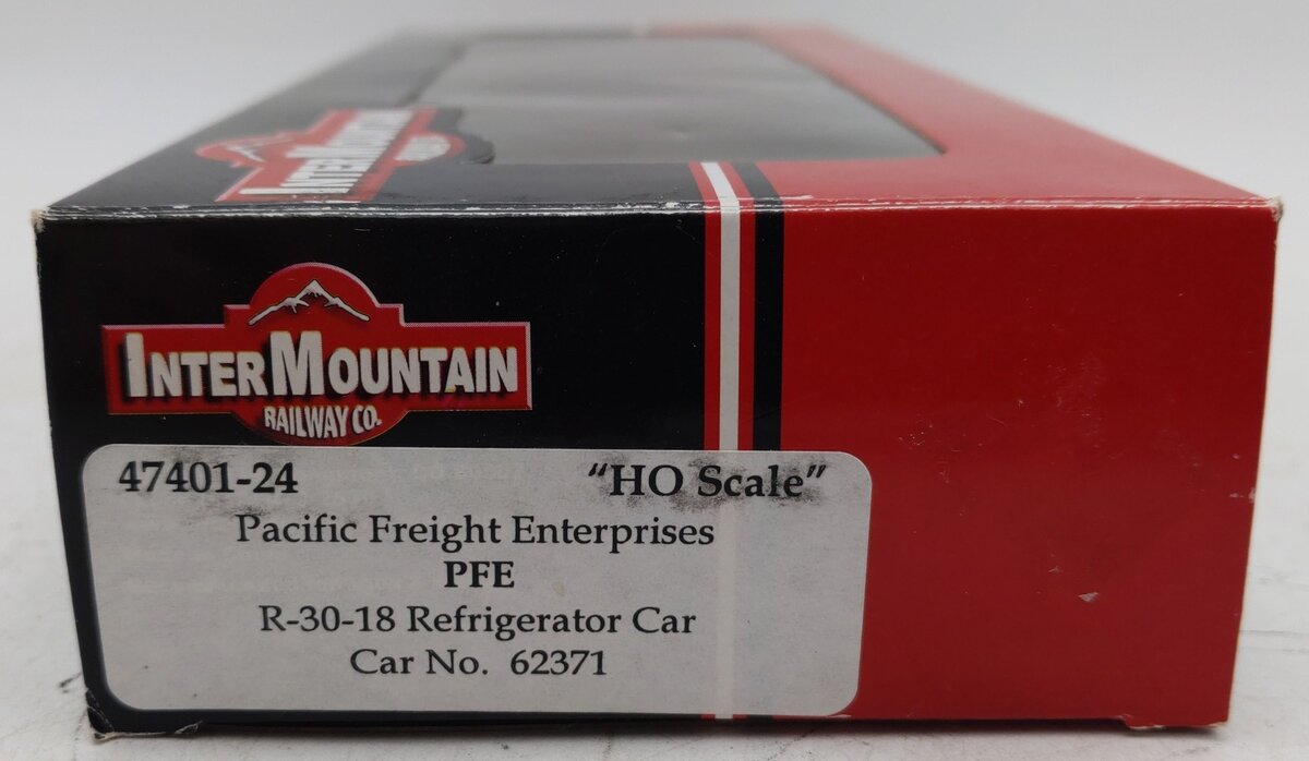 InterMountain 47401-24 HO Scale PFE R-30-18 Refrigerator Car #62371 VG/Box
