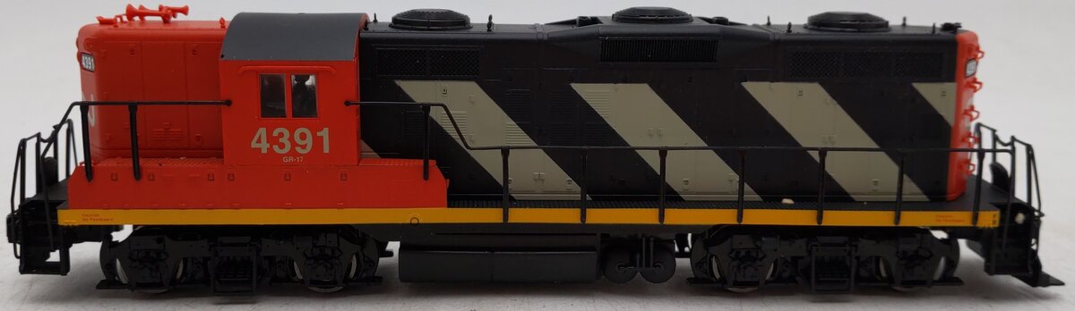 Proto 2000 96016 HO CN Phase III GP9 Diesel Locomotive #4391 EX/Box