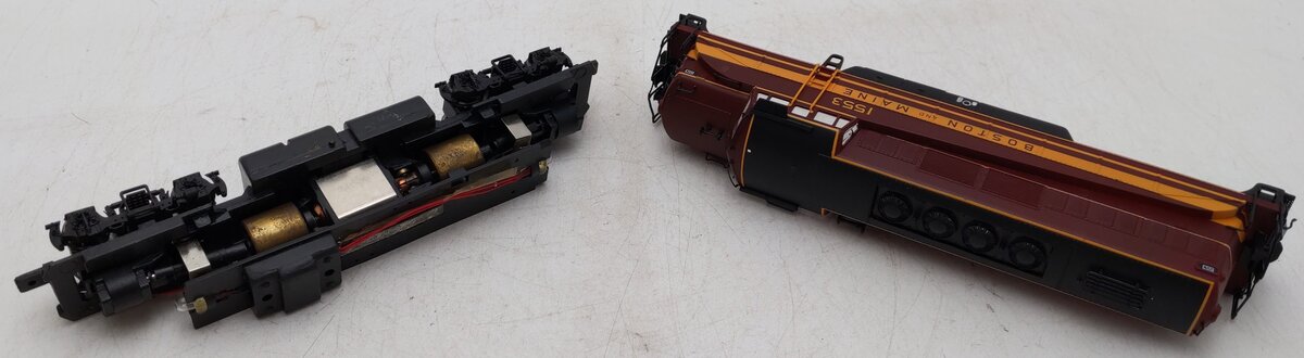 Proto 2000 8354 HO Boston And Maine Diesel Locomotive #1553 EX/Box