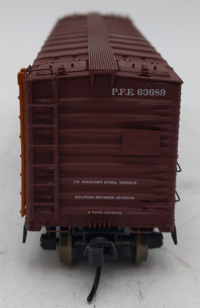 InterMountain 47410-02 HO Scale PFE R-40-19 Refrigerator Car #63689 EX/Box
