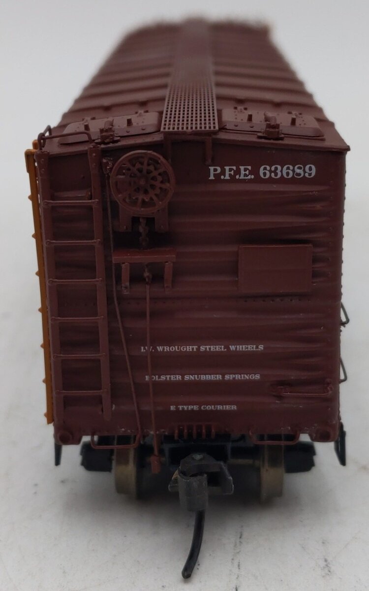 InterMountain 47410-02 HO Scale PFE R-40-19 Refrigerator Car #63689 EX/Box