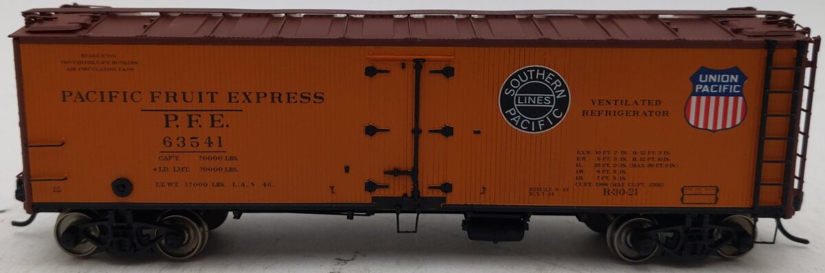InterMountain 47416-01 HO Scale PFE R-30-21 Refrigerator Car #63541 EX/Box
