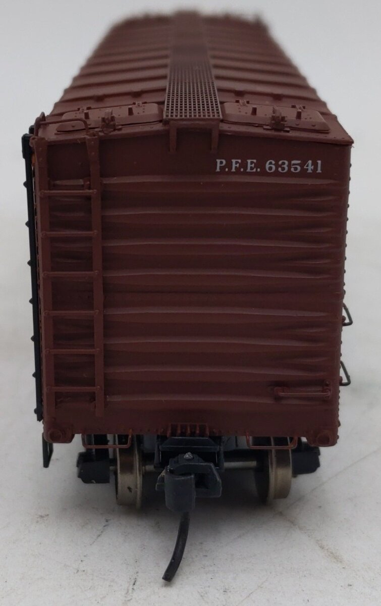 InterMountain 47416-01 HO Scale PFE R-30-21 Refrigerator Car #63541 EX/Box
