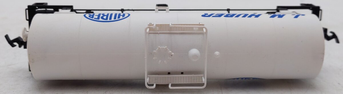 Atlas 1701 HO J.M. Huber Tank Car #79380 VG/Box