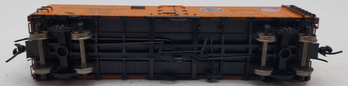 InterMountain 45501-84 HO Scale  PFE SteelSided Reefer #47139 EX/Box