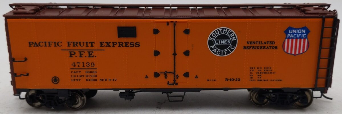 InterMountain 45501-84 HO Scale  PFE SteelSided Reefer #47139 EX/Box