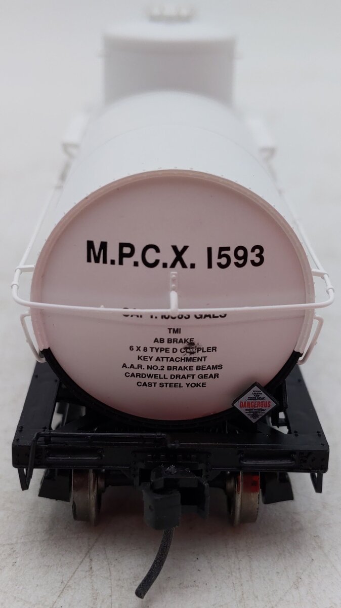 Proto 2000 920-31551 HO Scale Magnolia Petroleum Company Tank Car #1593 EX/Box