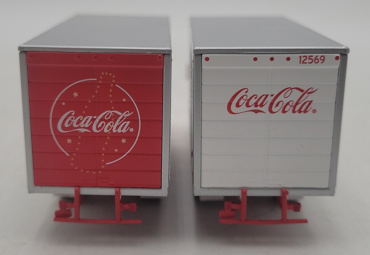 Athearn HO Scale Limited Edition Coca-Cola Christmas Polar Bear Trucks [2] LN