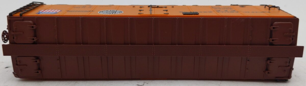 InterMountain 45501-81 HO PFE Steel Sided Ice Bunker 46885 EX/Box