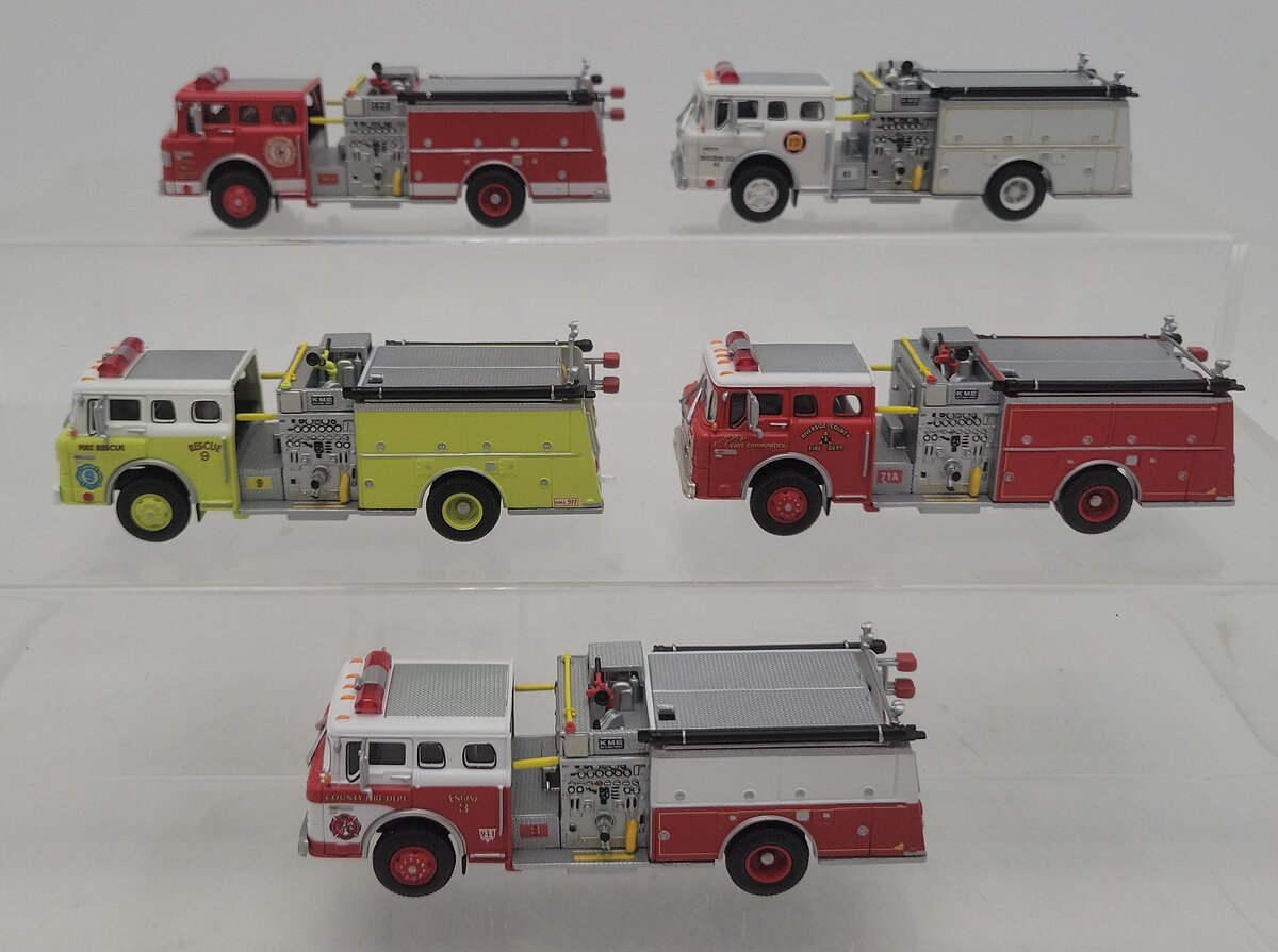Athearn HO Scale Assorted Firetrucks [5] EX