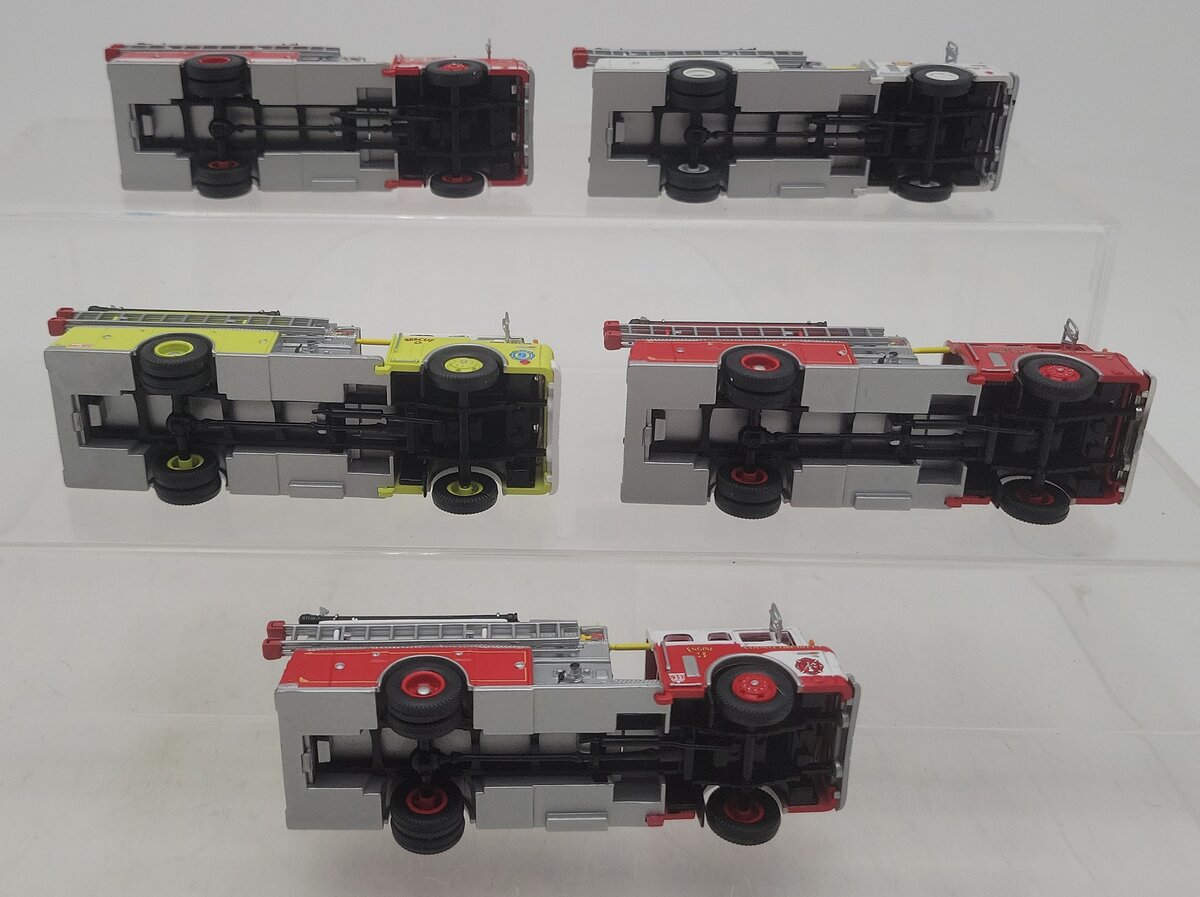 Athearn HO Scale Assorted Firetrucks [5] EX