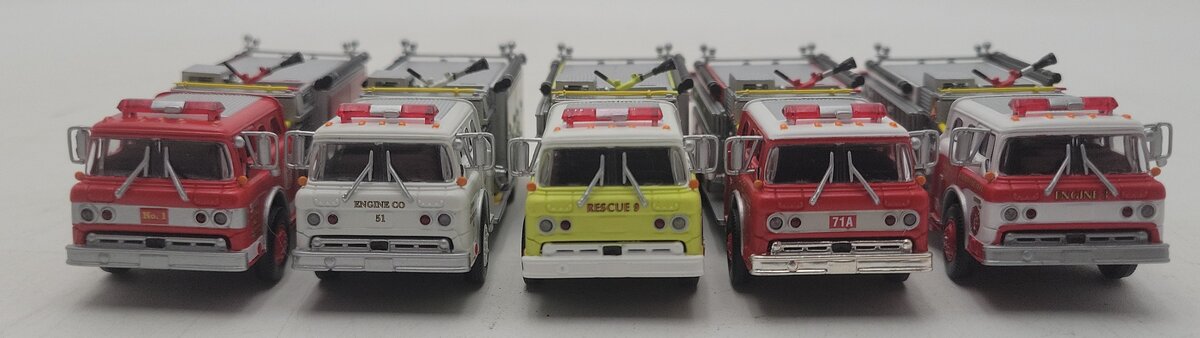 Athearn HO Scale Assorted Firetrucks [5] EX