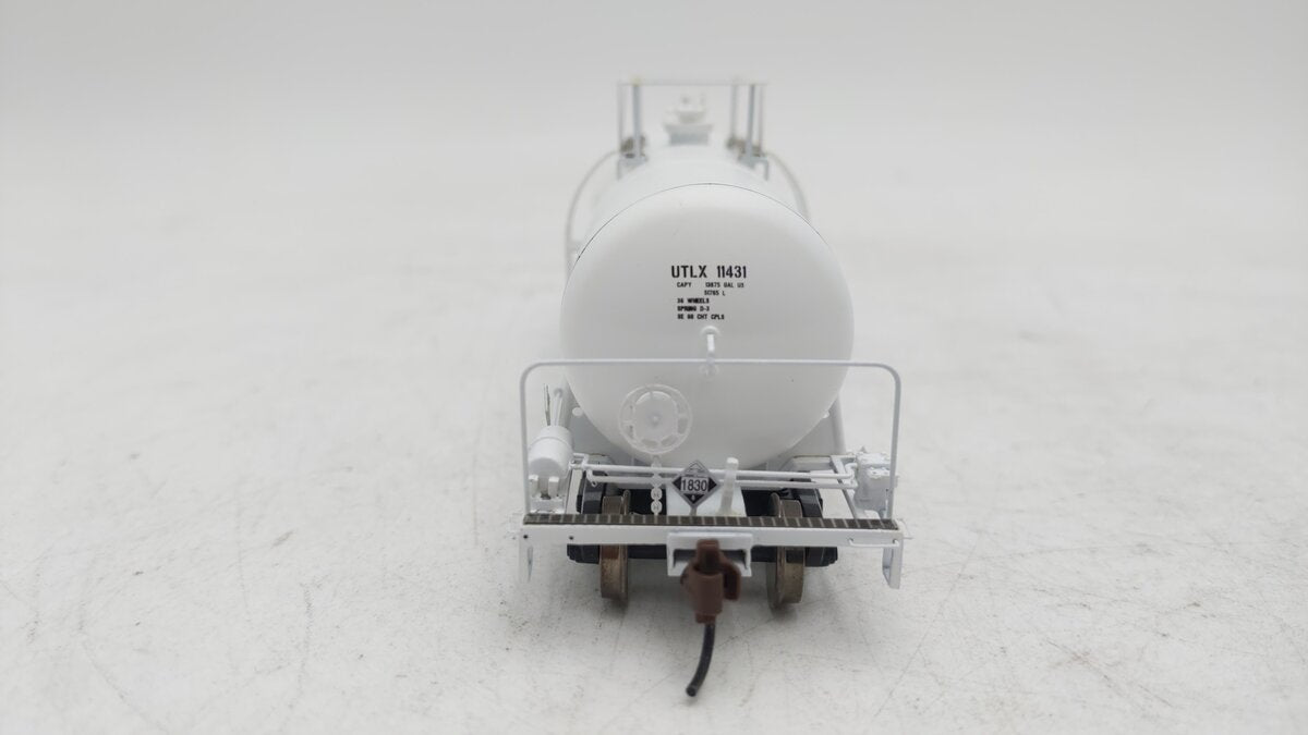 Athearn 96116 HO UTLX 40' UTC 13K Acid Tank Car #11431 EX/Box