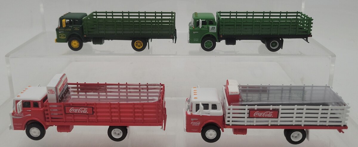 Athearn HO Scale Assorted Stake Trucks [4] EX