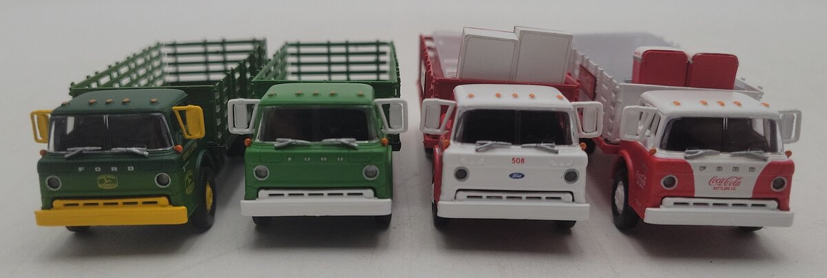 Athearn HO Scale Assorted Stake Trucks [4] EX