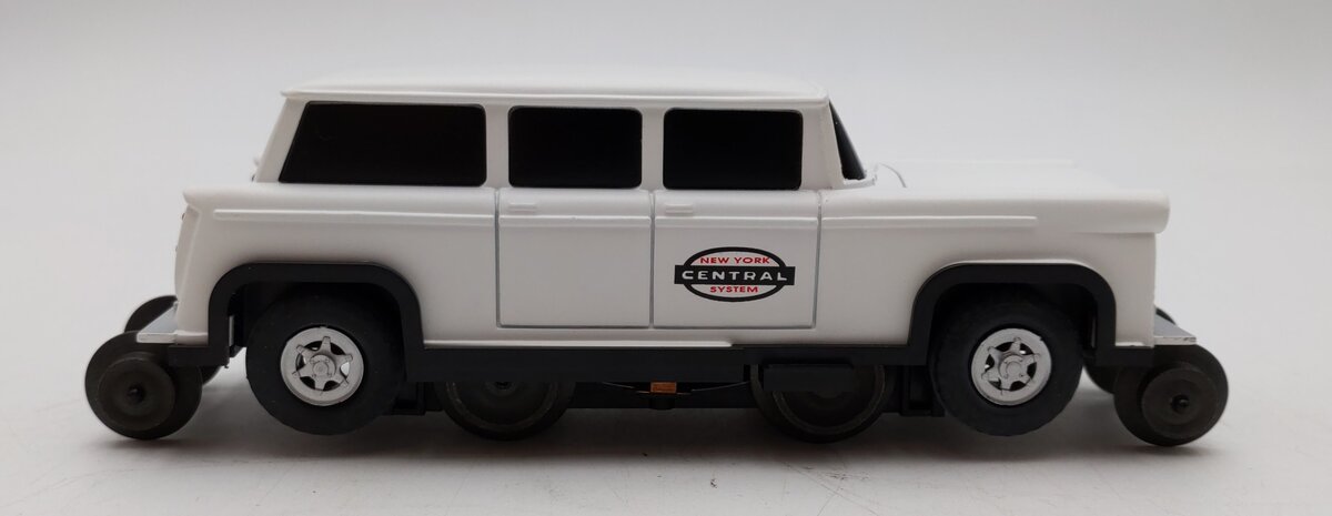 Lionel 6-18430 O Gauge New York Central Motorized Crew Car LN/Box