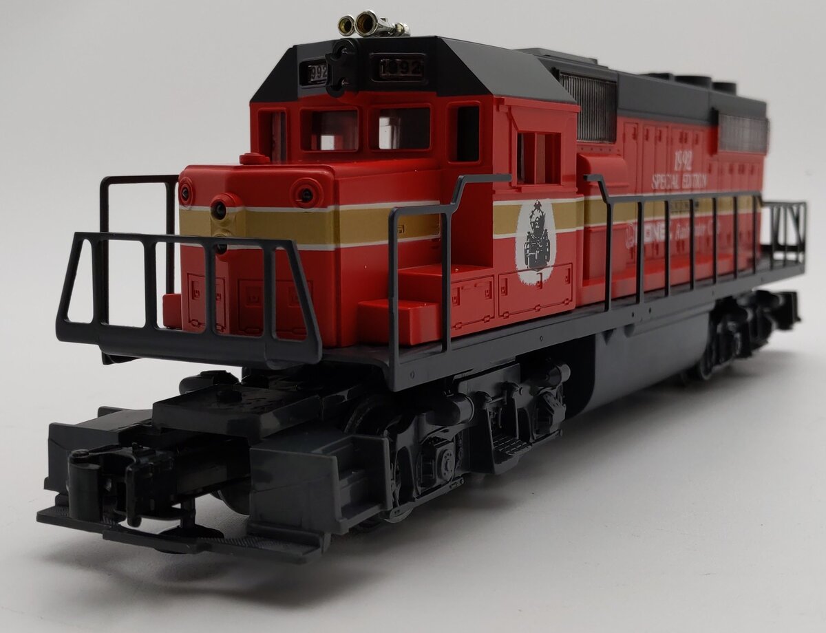 Lionel 6-18818 O Lionel Railroader Club GP-38 Diesel Locomotive w/Horn LN/Box