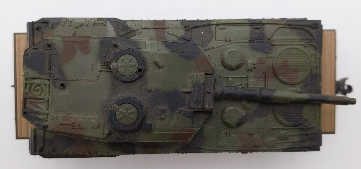 Roco 802 HO Scale Minitanks Flatcar w/ Panzer Leopard Tank #399421 EX/Box