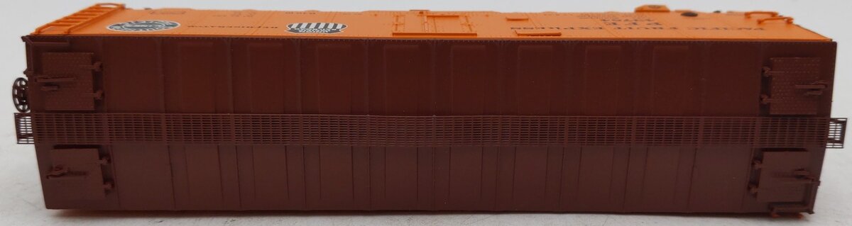 InterMountain 46703-47 HO Scale Refrigerator Car Pacific Fruit Express #43784 EX/Box