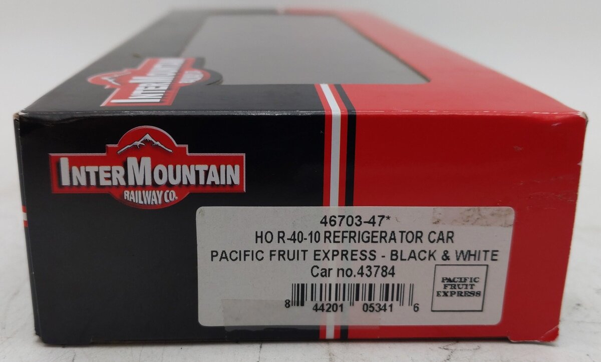 InterMountain 46703-47 HO Scale Refrigerator Car Pacific Fruit Express #43784 EX/Box