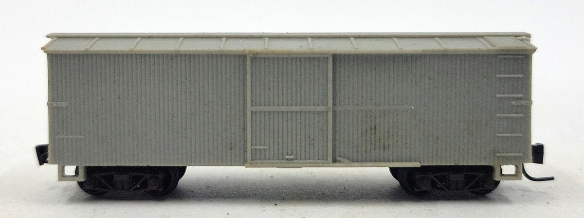 Micro-Trains 15100 Nn3 Undecorated 30' Wood Sheathed Single Door Boxcar EX/Box