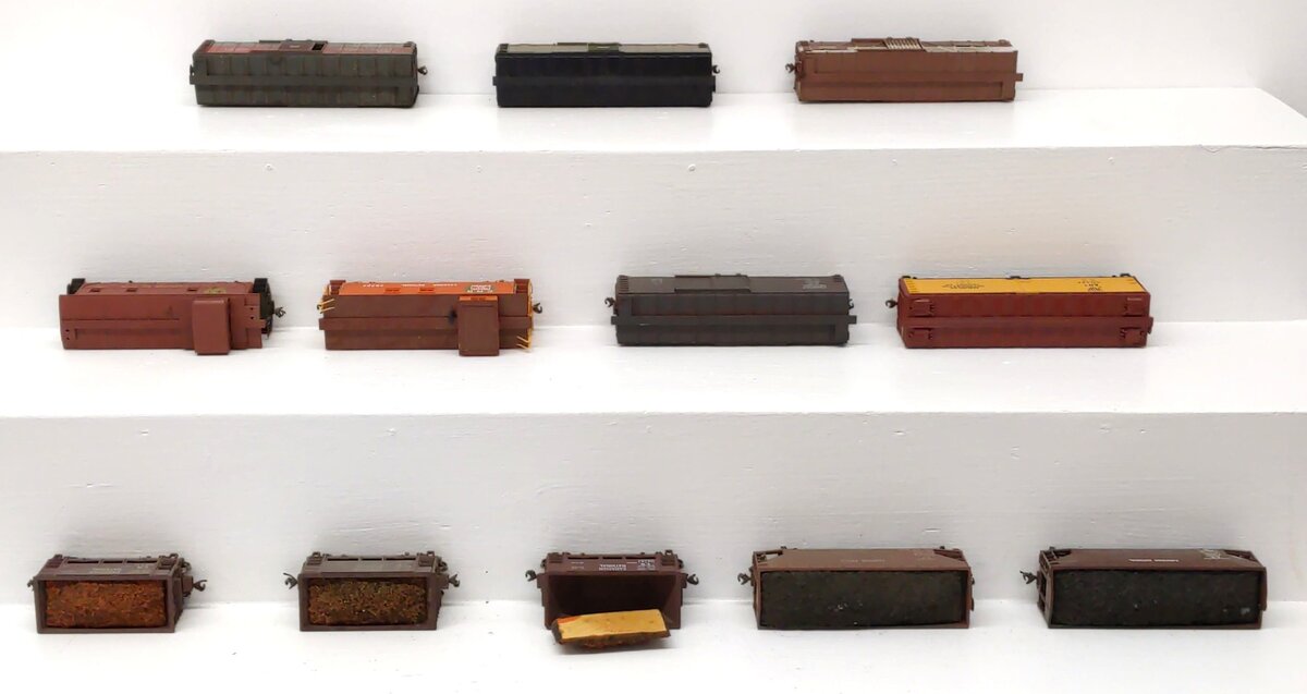 Assorted HO Scale Freight Cars [11] VG