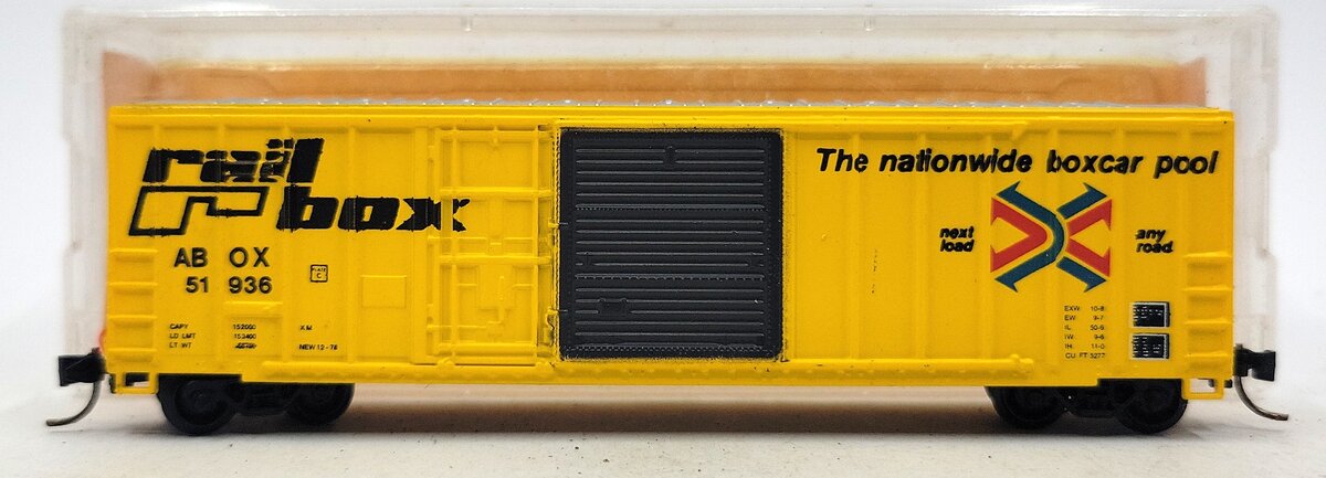 Roundhouse 8231 N Scale Railbox 50' Box Car #51936 EX/Box