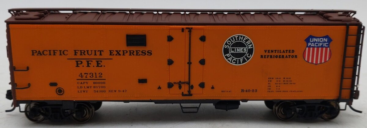 InterMountain 45501-69 Pacific Fruit Express Refrigerator Car #47312 EX/Box